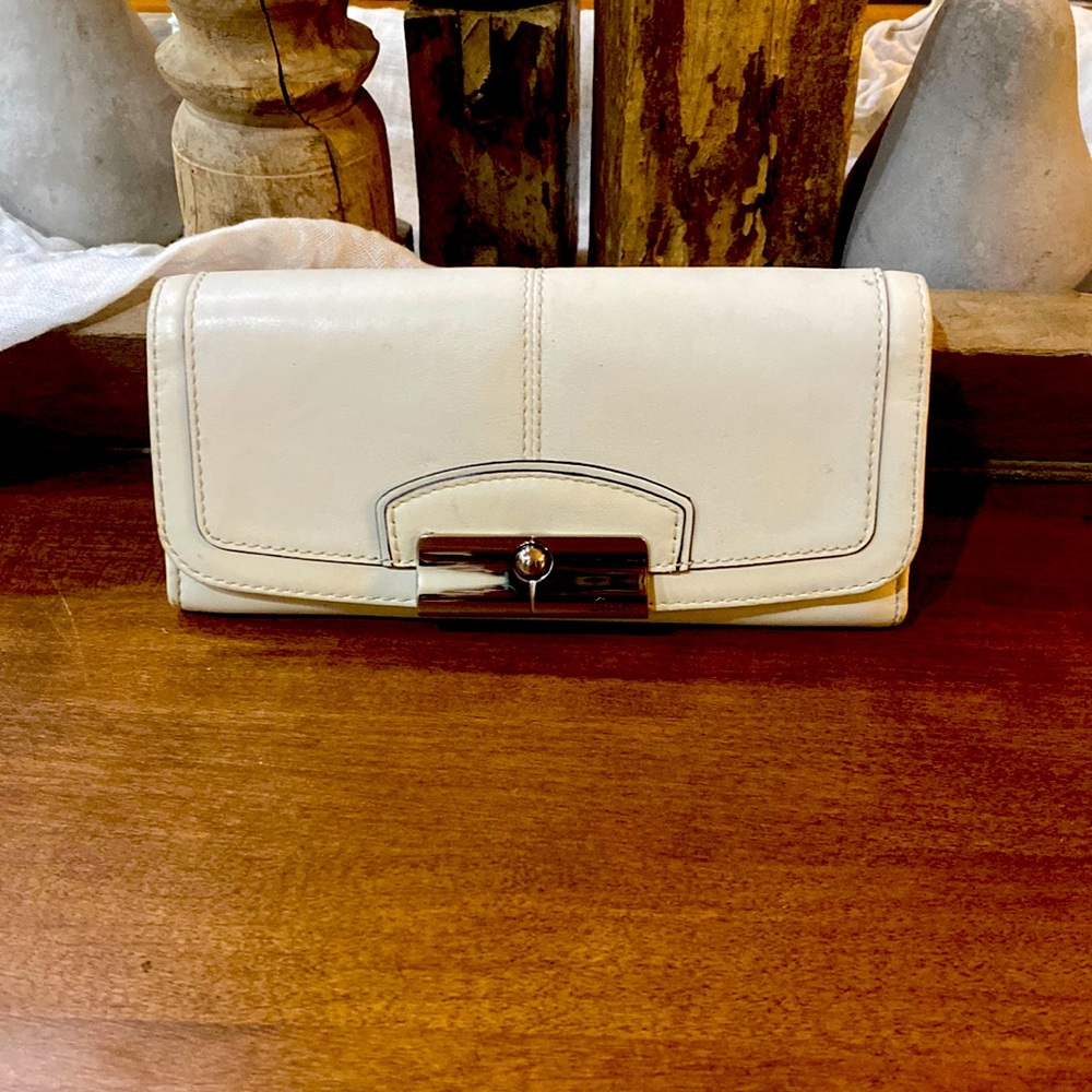 Coach clutch wallet white